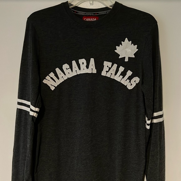 Canada Athletics Niagara Falls Embroidered Long Sleeve Tee Men’s Small Women’s M - Picture 1 of 6